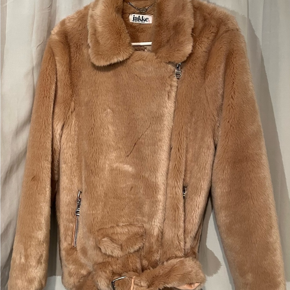 JAKKE Blush Pink Faux Fur Coat 🩷